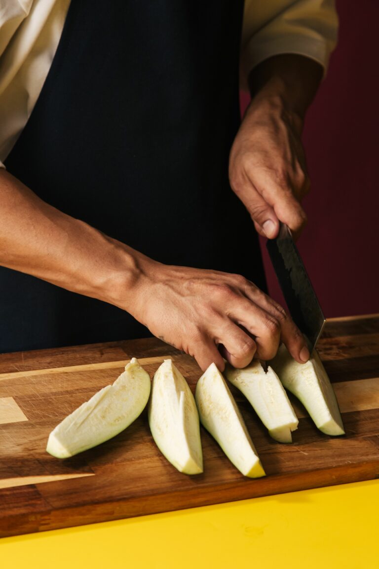 Do you need to salt eggplant to remove bitterness? When it helps and when it does not